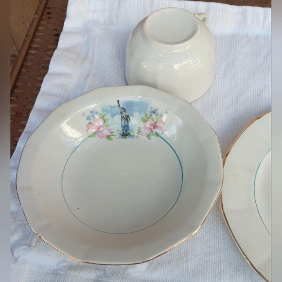 Saxon China 4 piece 1920s 1930s Statue of Liberty Bowl Plate and tea cups - Picture 4 of 13
